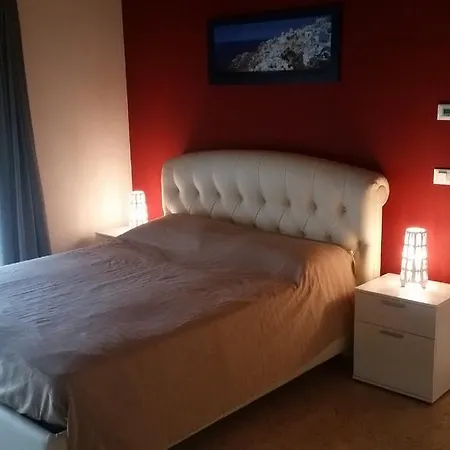 Costa Apartment
